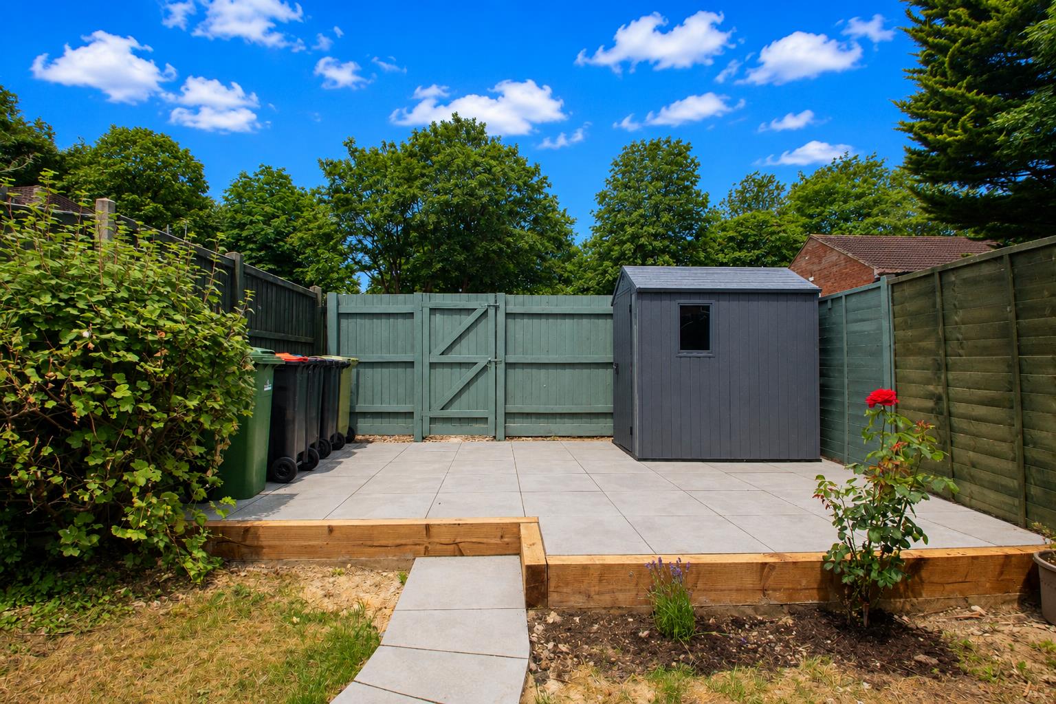 Robins Hill, Coffee Hall, Milton Keynes